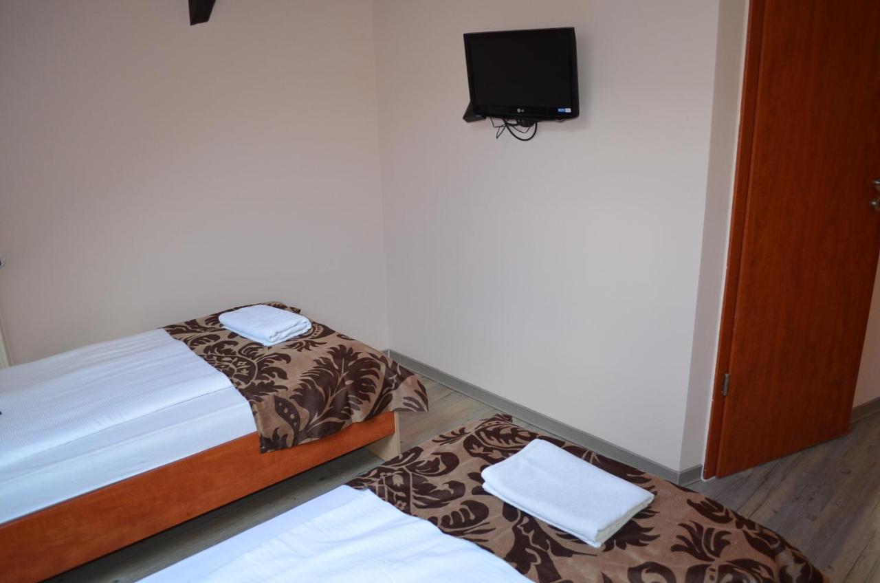 Holdfenyszallas Bed and Breakfast Szeged Buitenkant foto