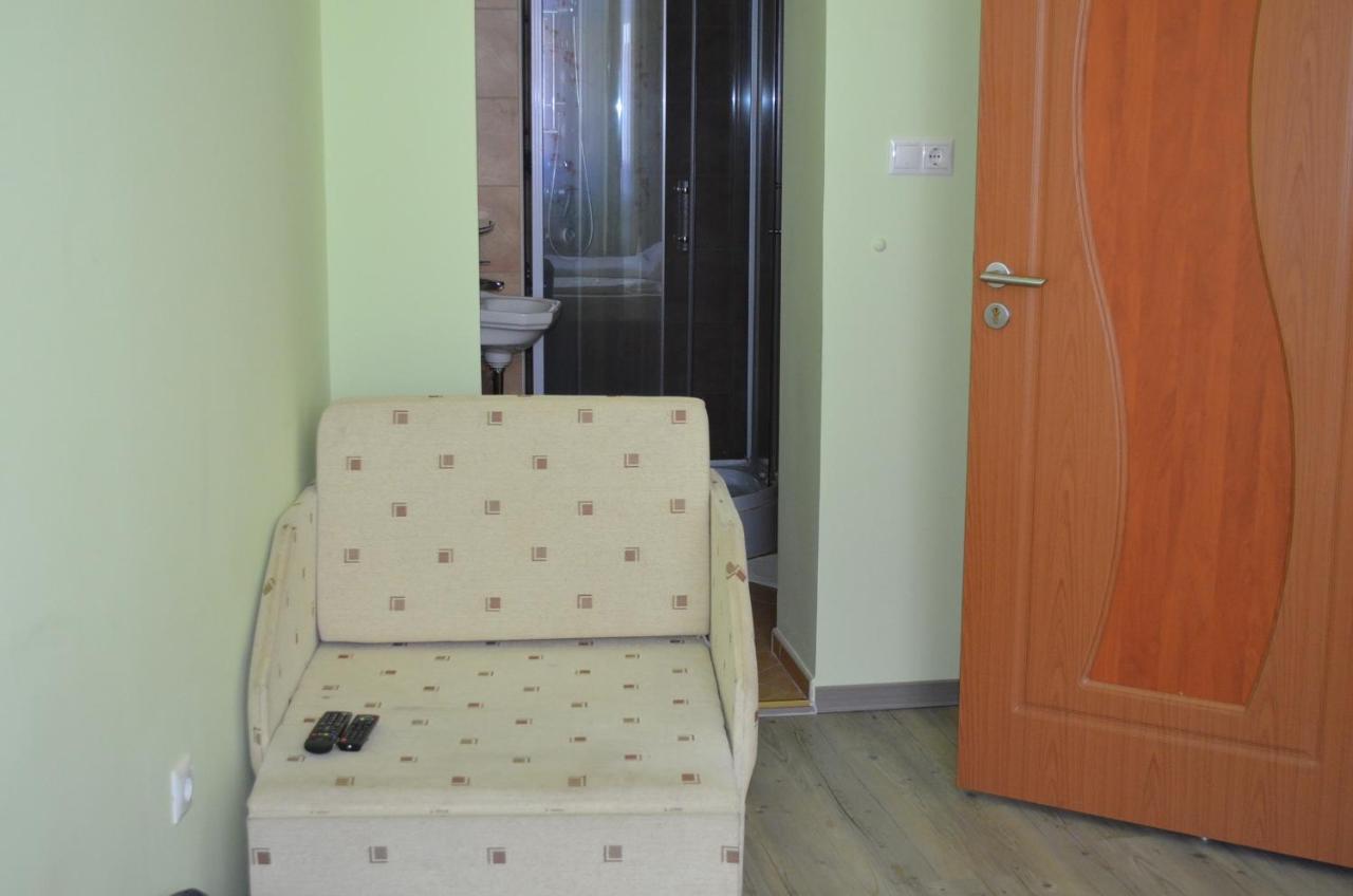 Holdfenyszallas Bed and Breakfast Szeged Buitenkant foto