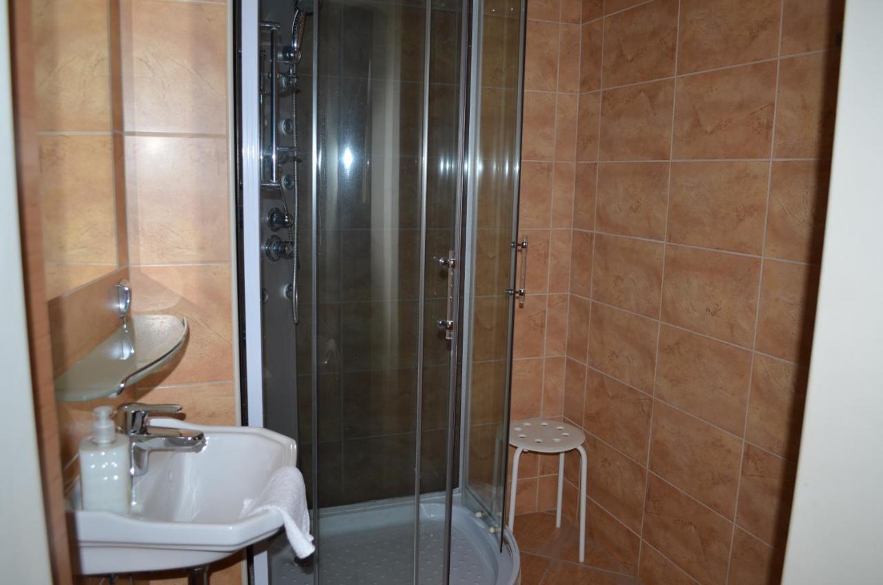 Holdfenyszallas Bed and Breakfast Szeged Buitenkant foto