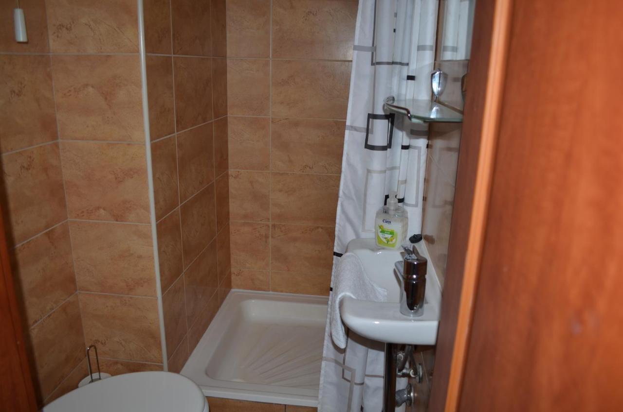 Holdfenyszallas Bed and Breakfast Szeged Buitenkant foto